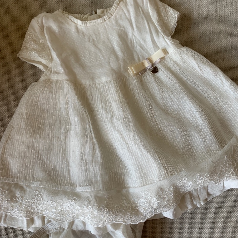 Beautiful lace details dress
